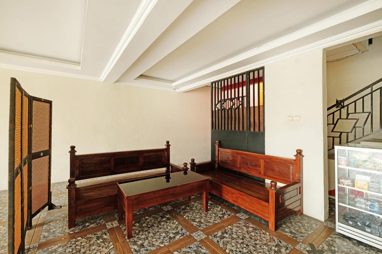 Oyo 91453 Hotel Srikandi Gejayan Maguwo Exterior foto